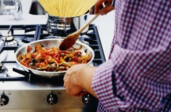 5 вкусных рецептов ужина для тех, кто не любит долго стоять у плиты