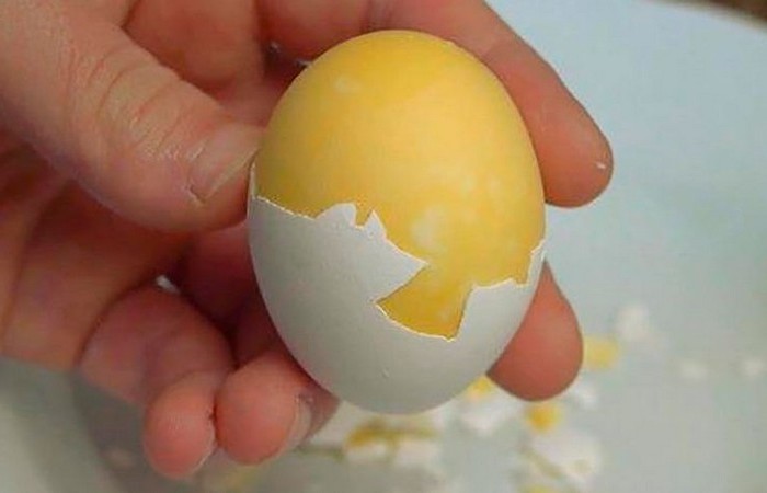 «По-японски»: как сварить куриное яйцо желтком наружу