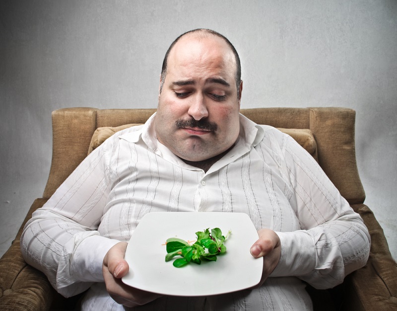«5 столовых ложек» — ровно столько ты должен съедать за один прием пищи, чтобы похудеть. Новая диета для тех, у кого проблемы с подсчетом калорий.