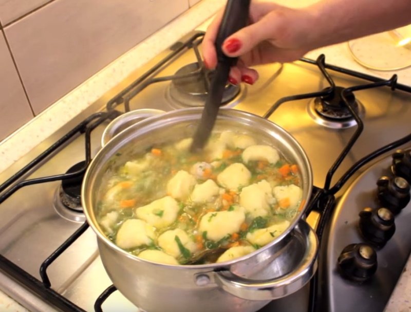 Какой суп готовить в большой кастрюле
