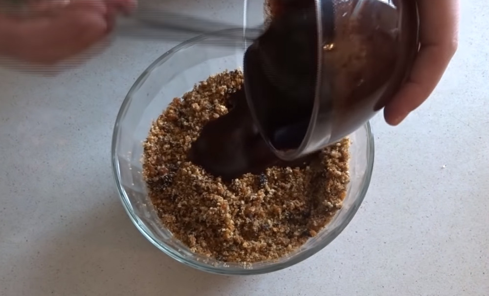 Как приготовить бесподобный торт из обычных сухарей