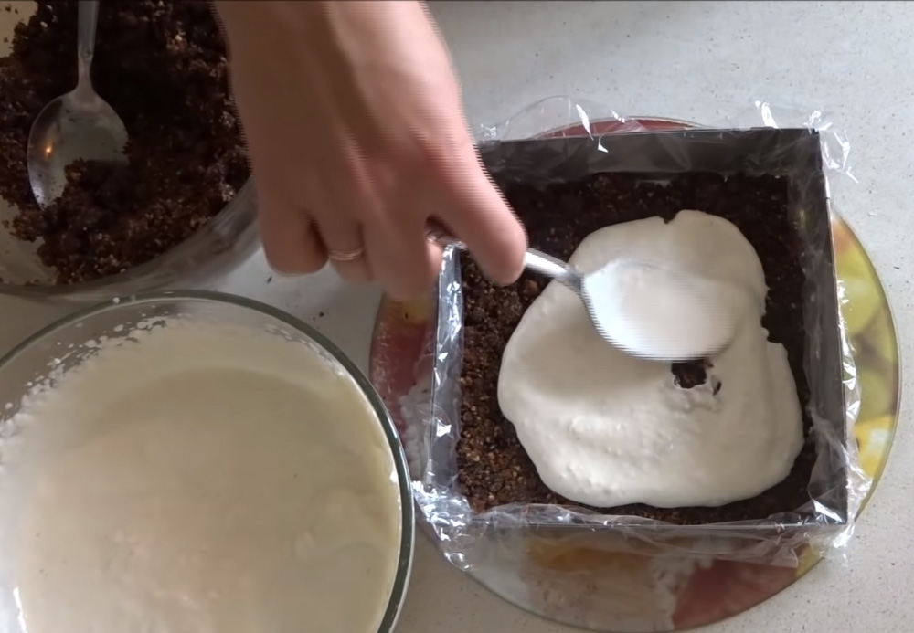Как приготовить бесподобный торт из обычных сухарей