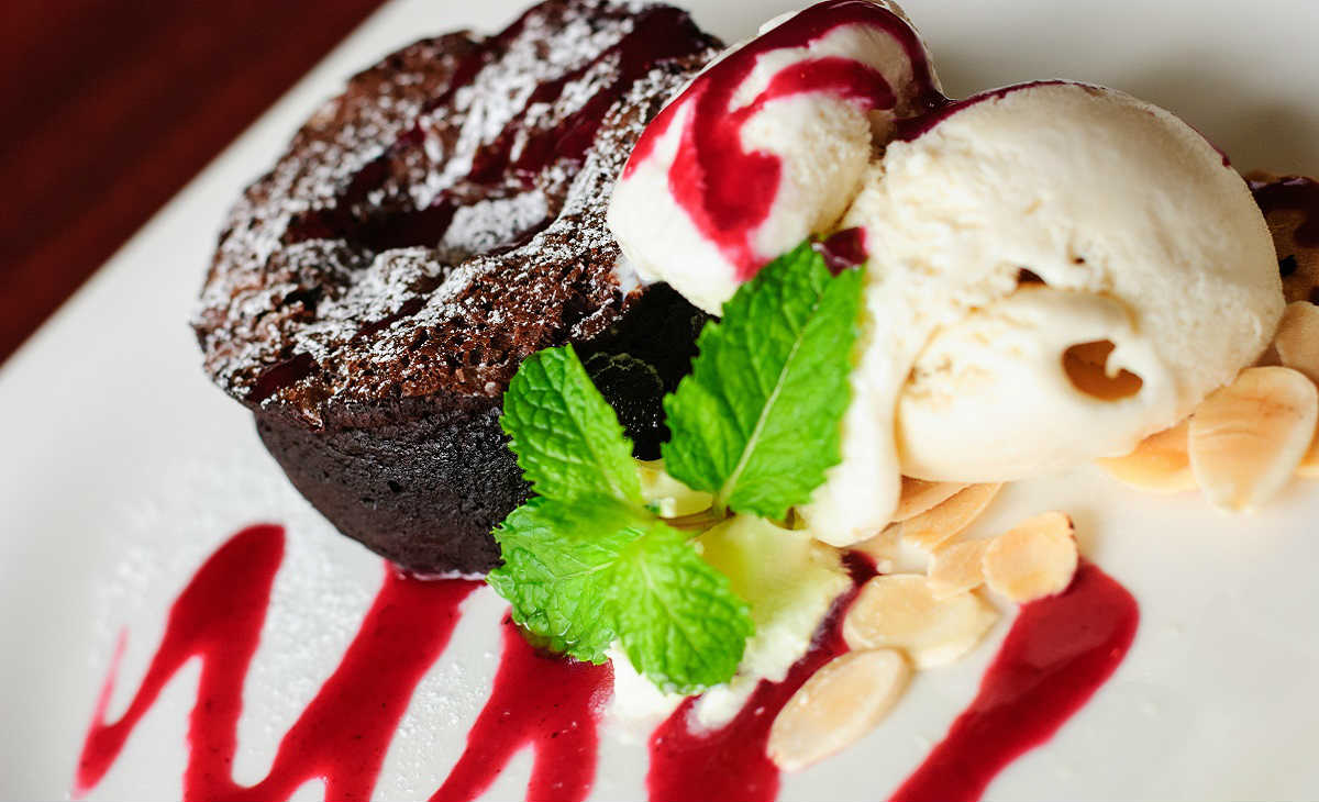 10 вкусных шоколадных десертов, которые можно приготовить за считанные минуты