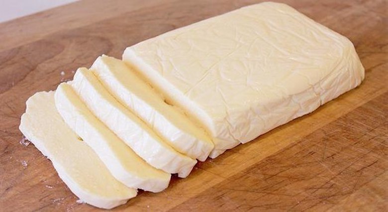 Домашний и натуральный сыр из привычного кефира. Легкий и вкусный!