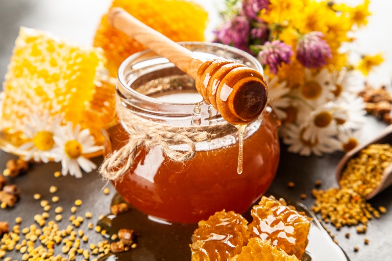 Зачем есть мёд на ночь: удивительное влияние на здоровье