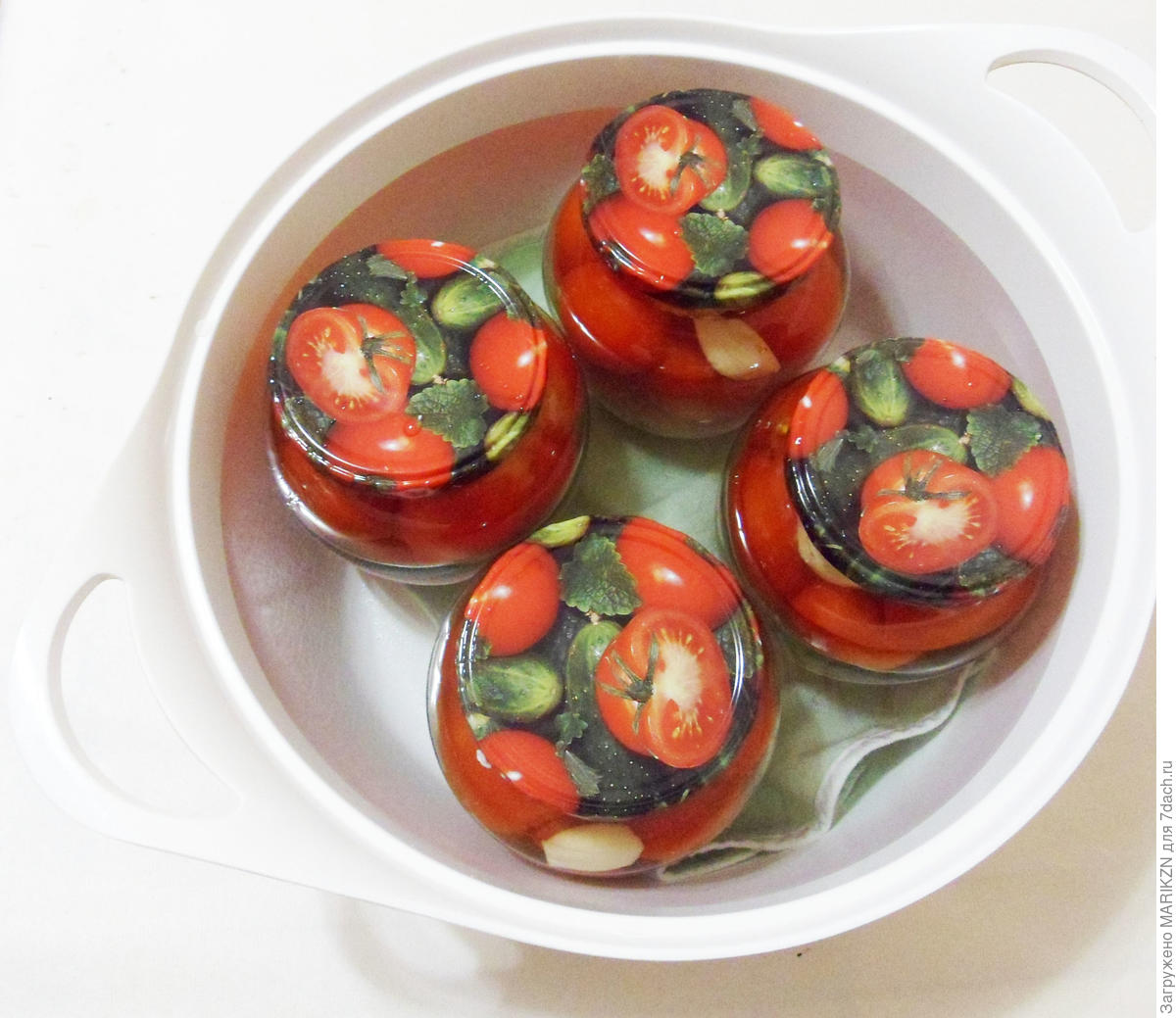 Десертные помидоры (с корицей)